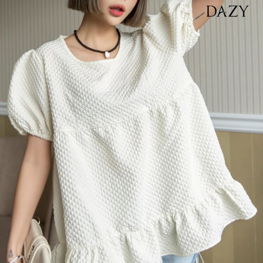 Cream puff sleeve blouse